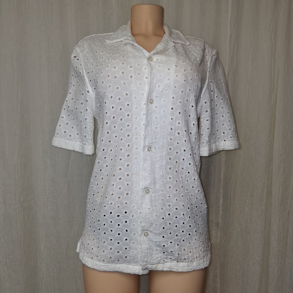 Zara Women's Size S  White Eyelet Button Down Shirt